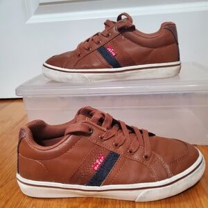 Levi's Dress Sneaker Little Boys Size 1.5